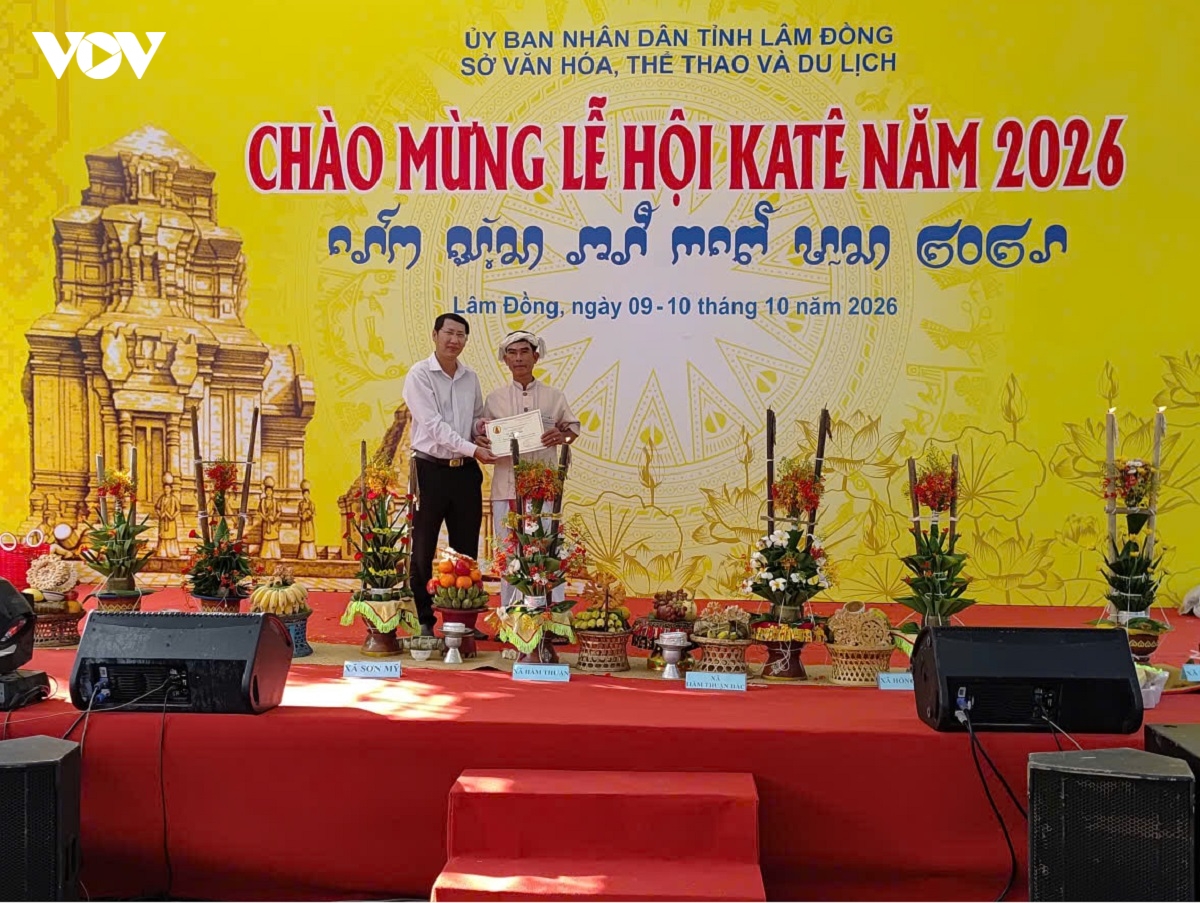 nhieu hoat dong soi noi chao don le hoi kate 2026 tai lam Dong hinh anh 10