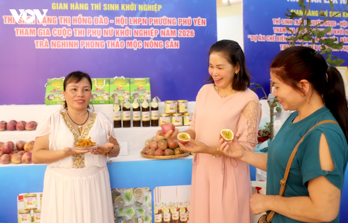 nong dan Dak lak dua cong nghe so vao san xuat, tieu thu nong san hinh anh 2