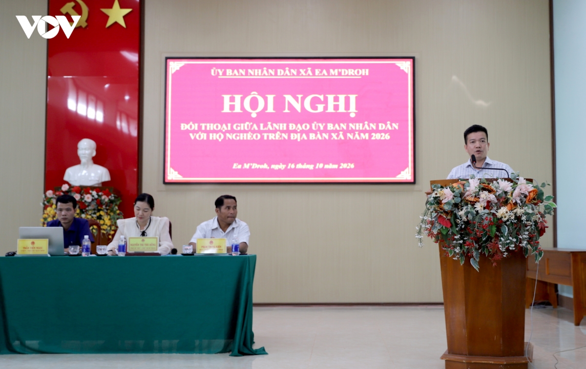Doi thoai, tim sinh ke cho tung ho ngheo tai xa can cu cach mang o Dak lak hinh anh 3