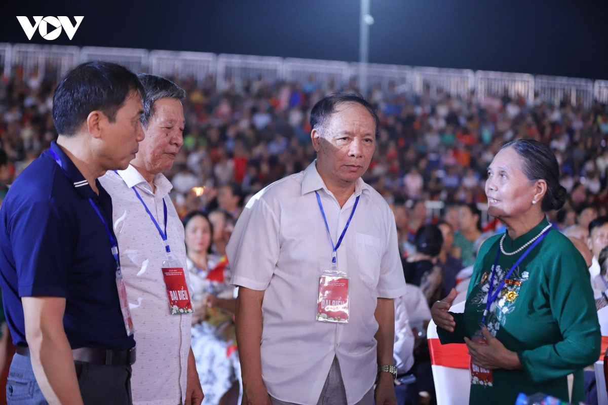 ninh binh ky niem 60 nam khuc trang ca muoi nu dan quan lam ha hinh anh 4