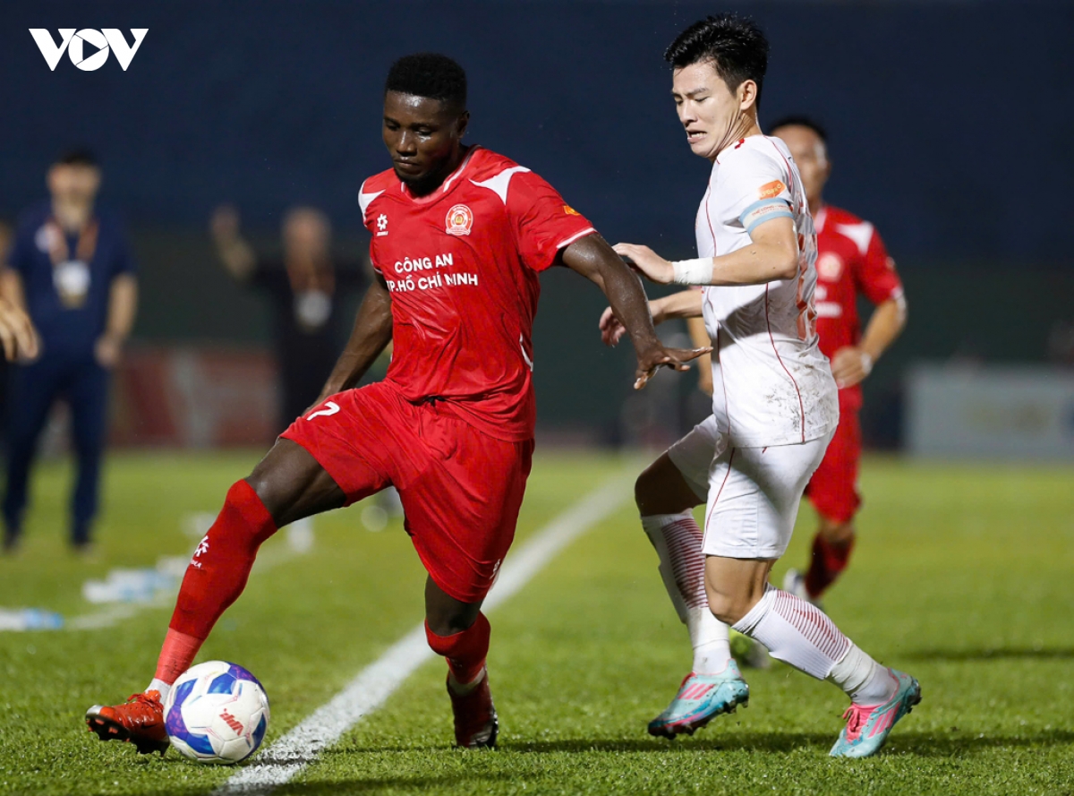 truc tiep ca tp.hcm 1-0 the cong viettel olaha manh Duc ghi ban mo ti so hinh anh 3