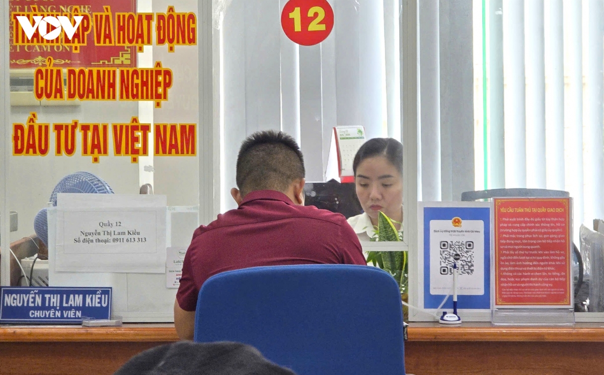 ca mau xep loai co quan hanh chinh tren thang diem 100 hinh anh 1
