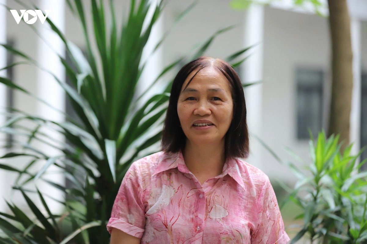 truong tieu hoc yen Dong lam chu cong nghe so Diem tua vung vang tu chi bo Dang hinh anh 1