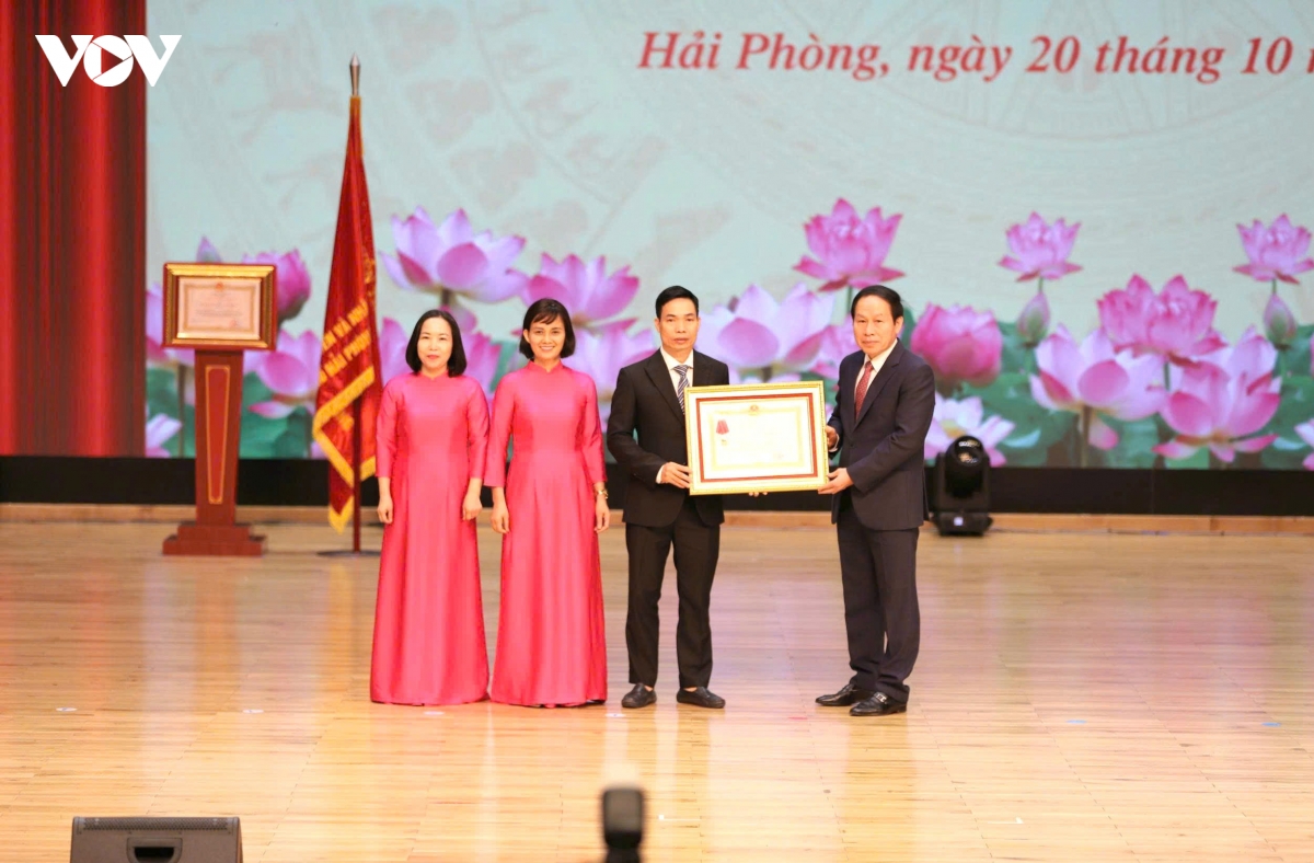 ky niem 80 nam ngay chu tich ho chi minh lan dau tien ve tham hai phong hinh anh 4