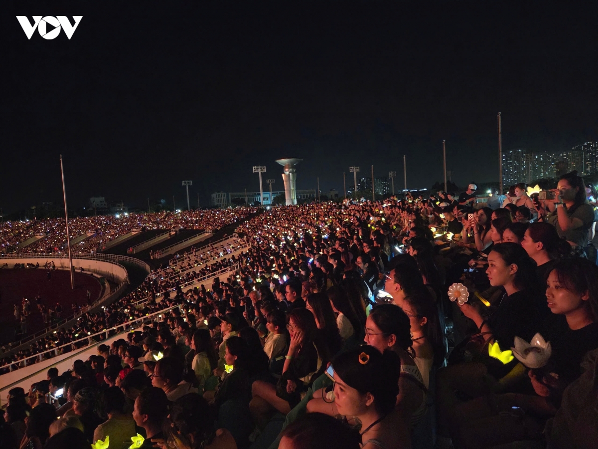 40.000 khan gia du bigbang day 2, my Dinh tang cuong an ninh hinh anh 3