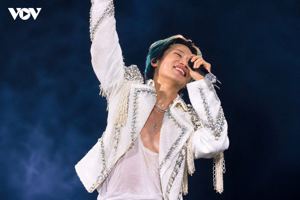 bigbang quy goi chao fan viet, khep lai 2 dem concert thu hut 90.000 khan gia hinh anh 4