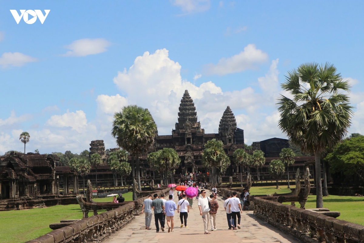 viet nam dan dau thi truong khach quoc te den campuchia hinh anh 1