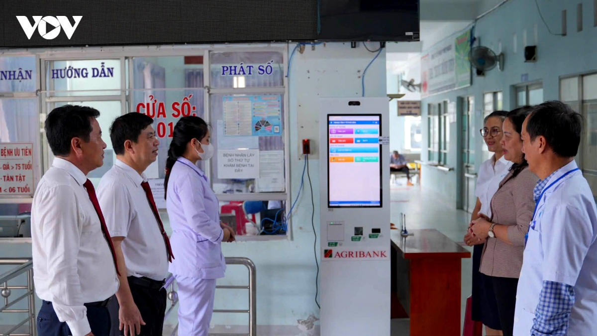 xa hoi hoa chuyen doi so, them tien ich cho nguoi dan Dak lak hinh anh 2