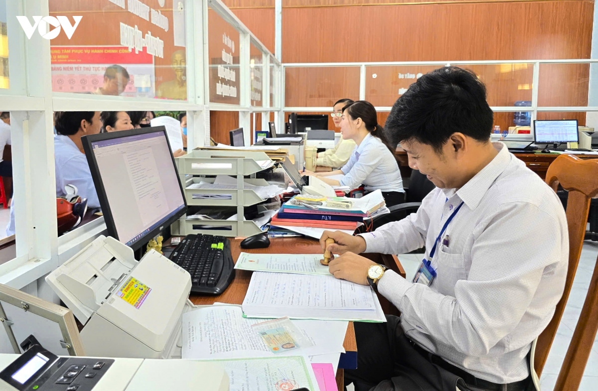 u minh go diem nghen chuyen doi so de phuc vu nguoi dan tot hon hinh anh 3