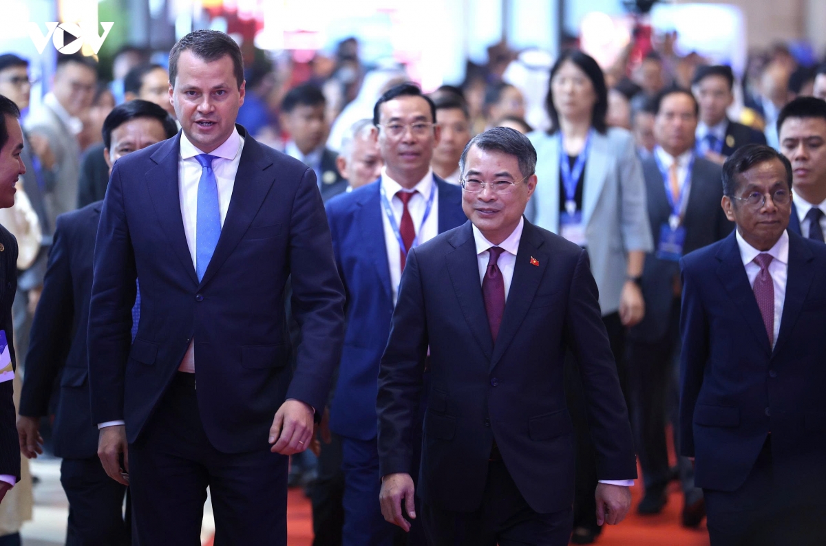 aef 2026 su hoi tu cua cac cuc tang truong moi toan cau hinh anh 3