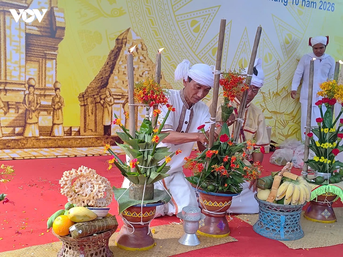 nhieu hoat dong soi noi chao don le hoi kate 2026 tai lam Dong hinh anh 8