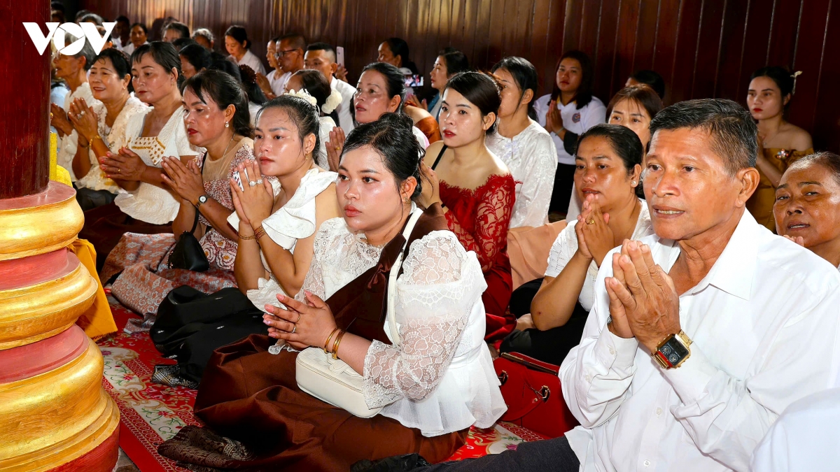 le dang y kathina net dep van hoa tam linh cua dong bao khmer hinh anh 8