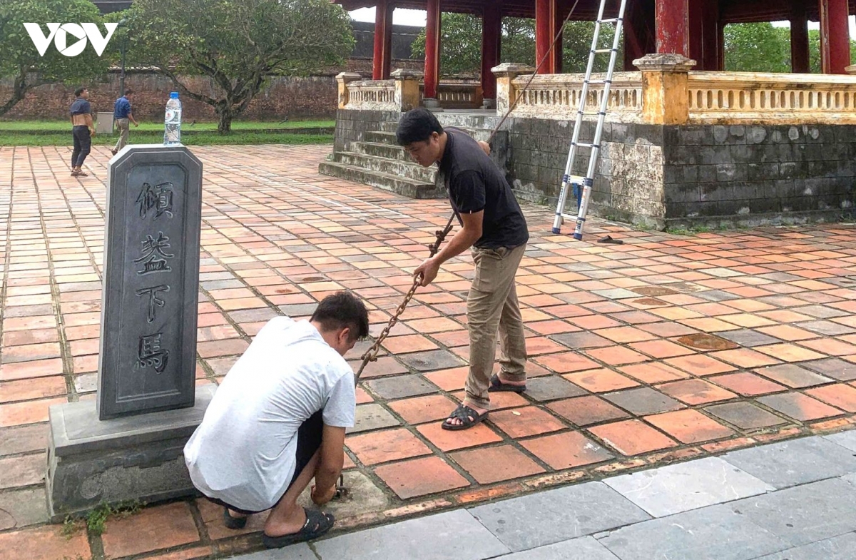 Giằng néo, chống sập đổ di tích Huế trong mùa mưa bão