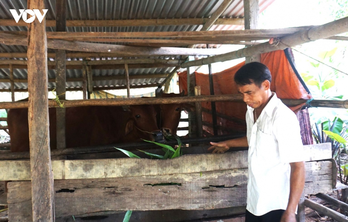 tao sinh ke giup dong bao co tu vuon len thoat ngheo hinh anh 1