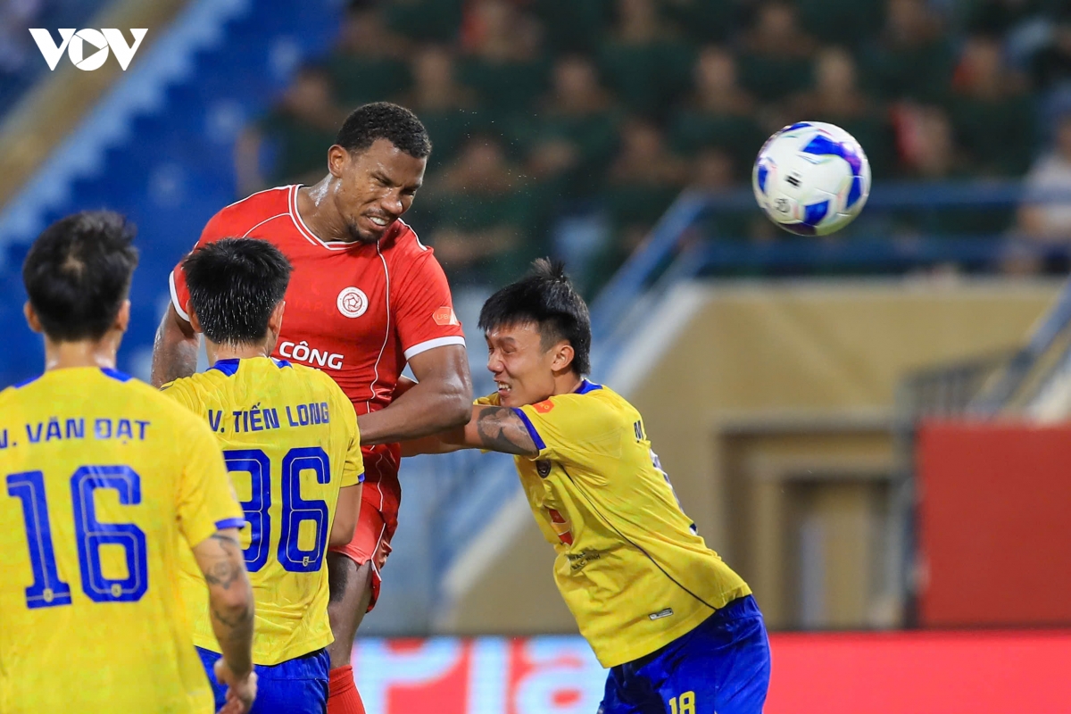 the cong viettel danh roi chien thang truoc 10 nguoi cua bac ninh fc hinh anh 8