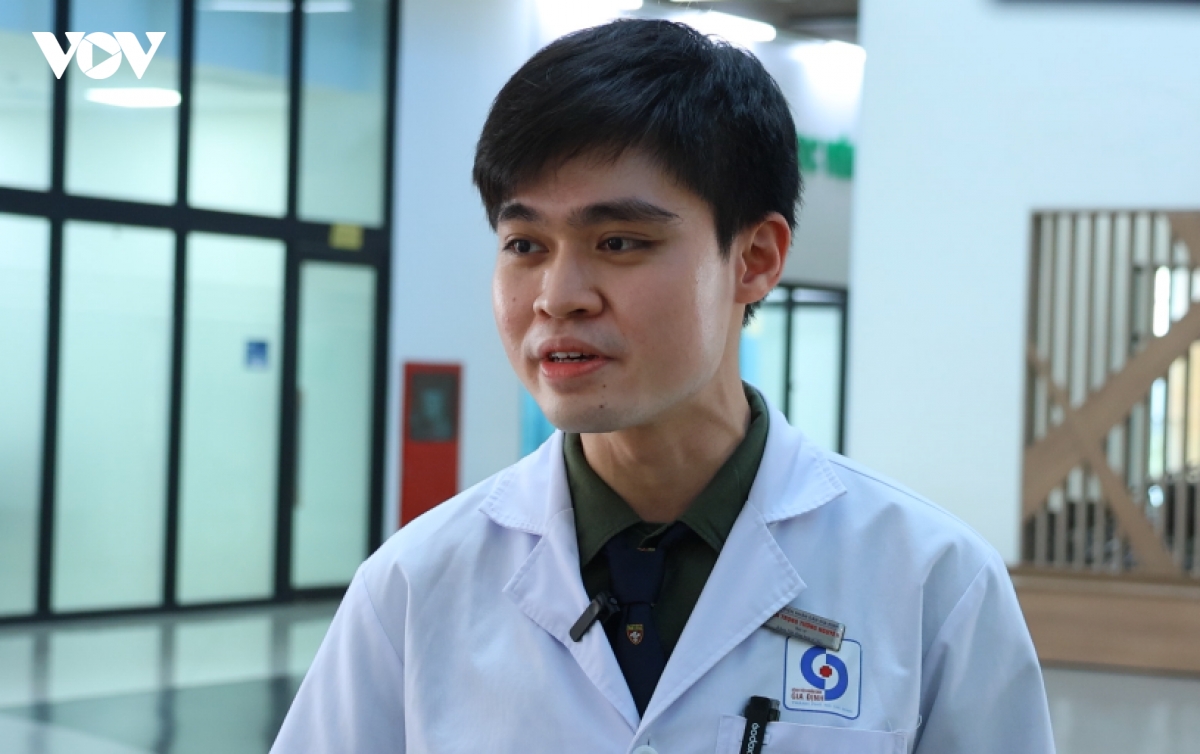 tp.hcm chinh thuc dua bac si ve tram y te con thieu nhan luc hinh anh 1