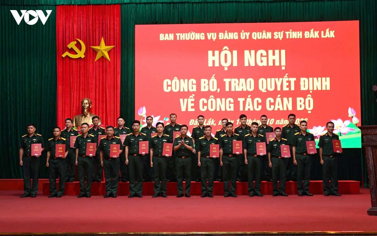 quan khu 5 dieu dong, bo nhiem 85 chi huy truong, chinh tri vien ban chqs cap xa o Dak lak hinh anh 4