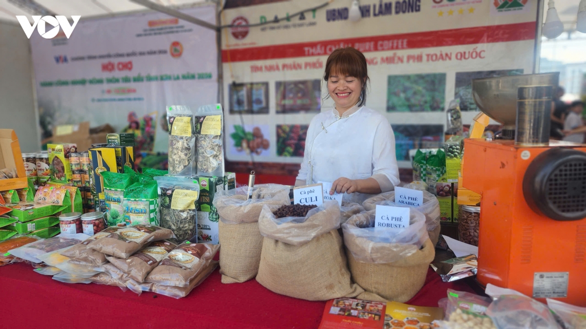 nguoi son la thich thu kham pha food tour tai le hoi ca phe hinh anh 6