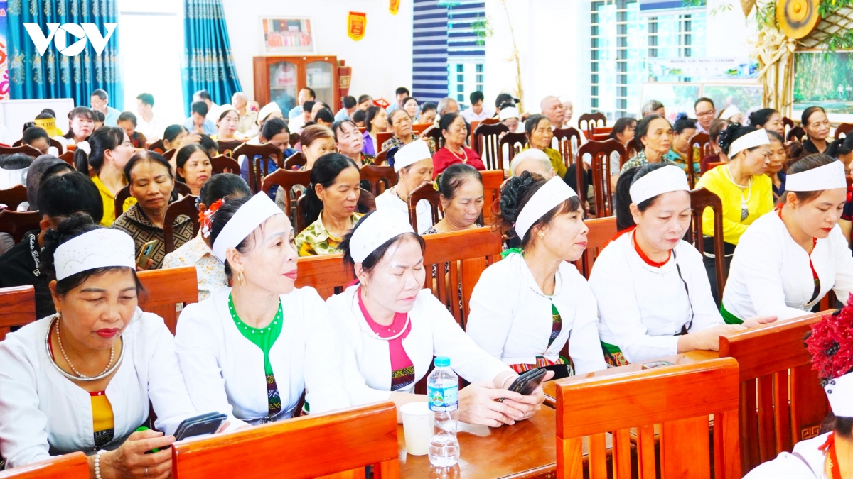 giu ban sac, mo huong lam giau cho dong bao dan toc thieu so hinh anh 3