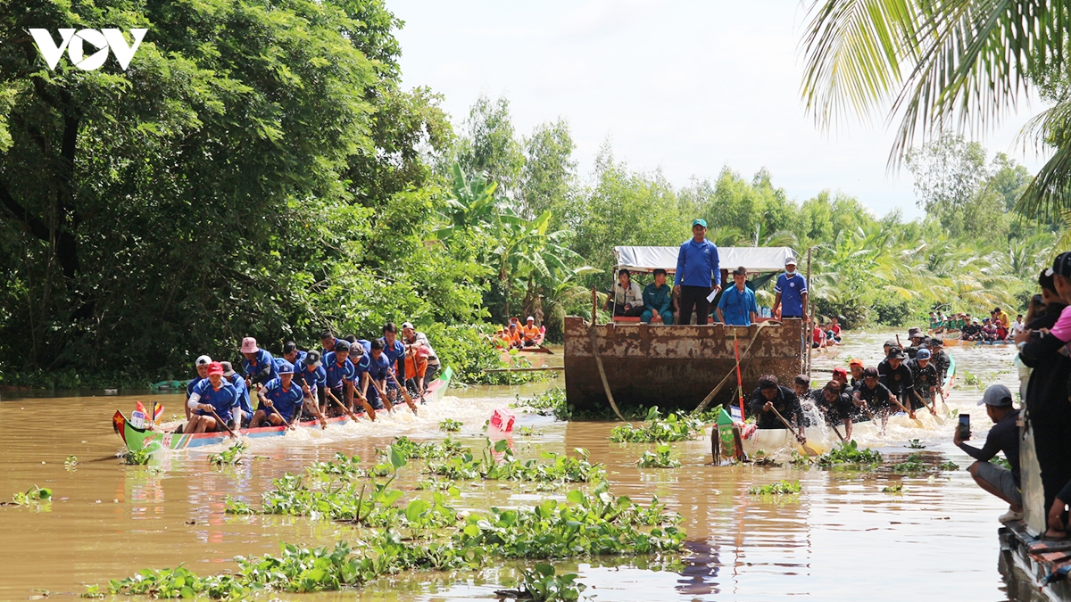soi noi dua ghe ngo mini, gin giu net dep van hoa khmer tai can tho hinh anh 1