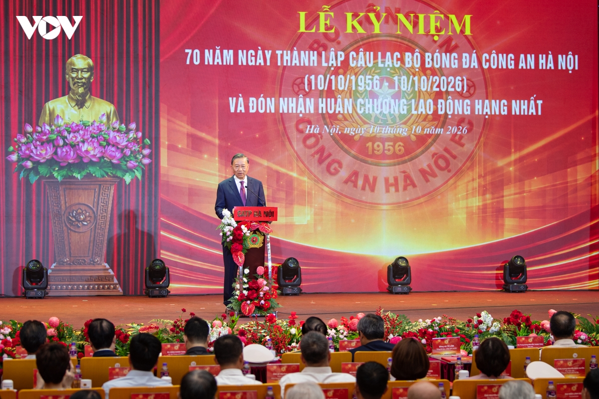 clb cahn don nhan huan chuong lao dong hang nhat hinh anh 1