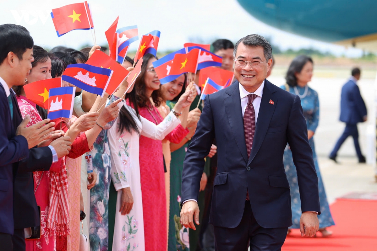 thu tuong den thu do phnom penh, bat dau chuyen tham chinh thuc vuong quoc campuchia hinh anh 2