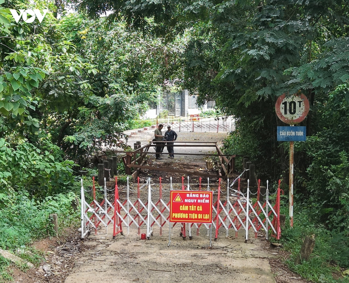 Cầu vào khu công nghiệp tại Đắk Lắk bị gãy, hàng nghìn công nhân bị ảnh hưởng