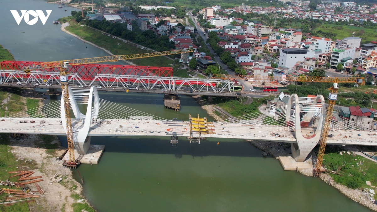thi cong cau Duong moi, nguoi dan mong som thoat canh ngap ung, bui bam hinh anh 15