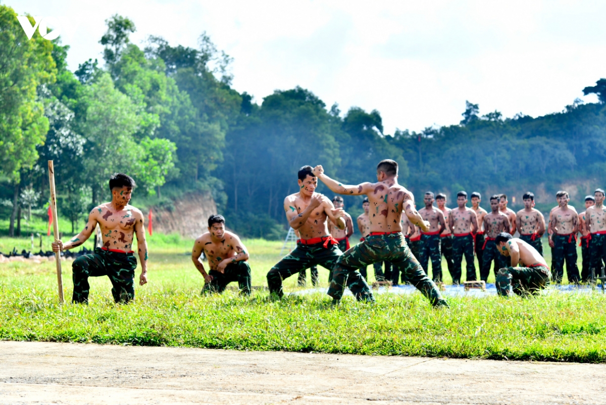 Thượng tướng Trần Việt Khoa: Lữ đoàn Đặc công bộ 198 cần nâng cao sức chiến đấu