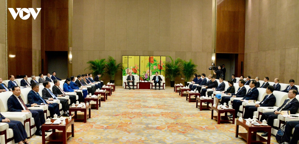 chu tich quoc hoi tran thanh man tiep bi thu tinh uy thiem tay hinh anh 7