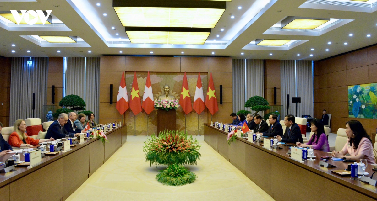 chu tich quoc hoi tran thanh man hoi kien tong thong thuy si guy parmelin hinh anh 3