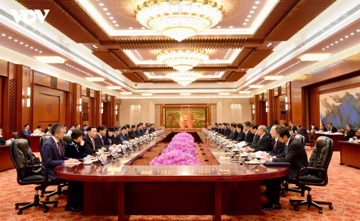 chu-tich-quoc-hoi-lam-viec-voi-nhan-dai-trung-quoc-9_1.jpg