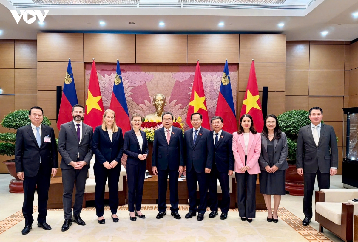 chu tich quoc hoi tran thanh man hoi kien thu tuong liechtenstein brigitte haas hinh anh 10