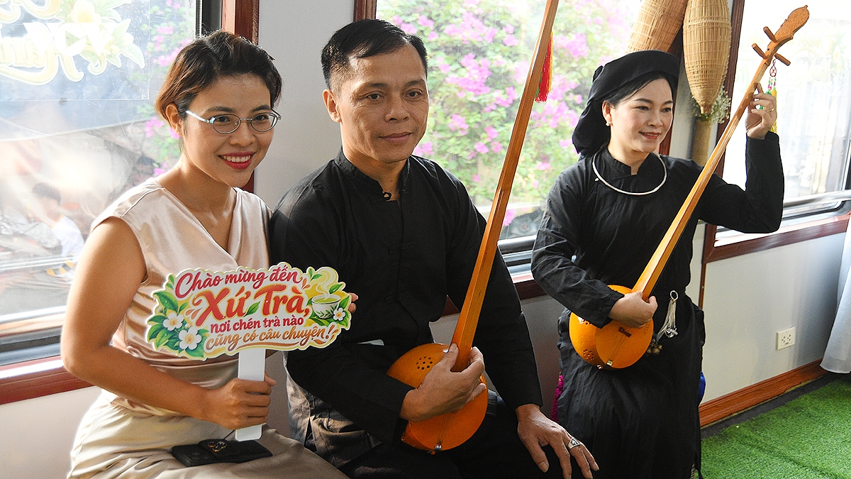 chuyen tau di san thai nguyen ket noi thu do, nghe then, thuong tra hinh anh 3