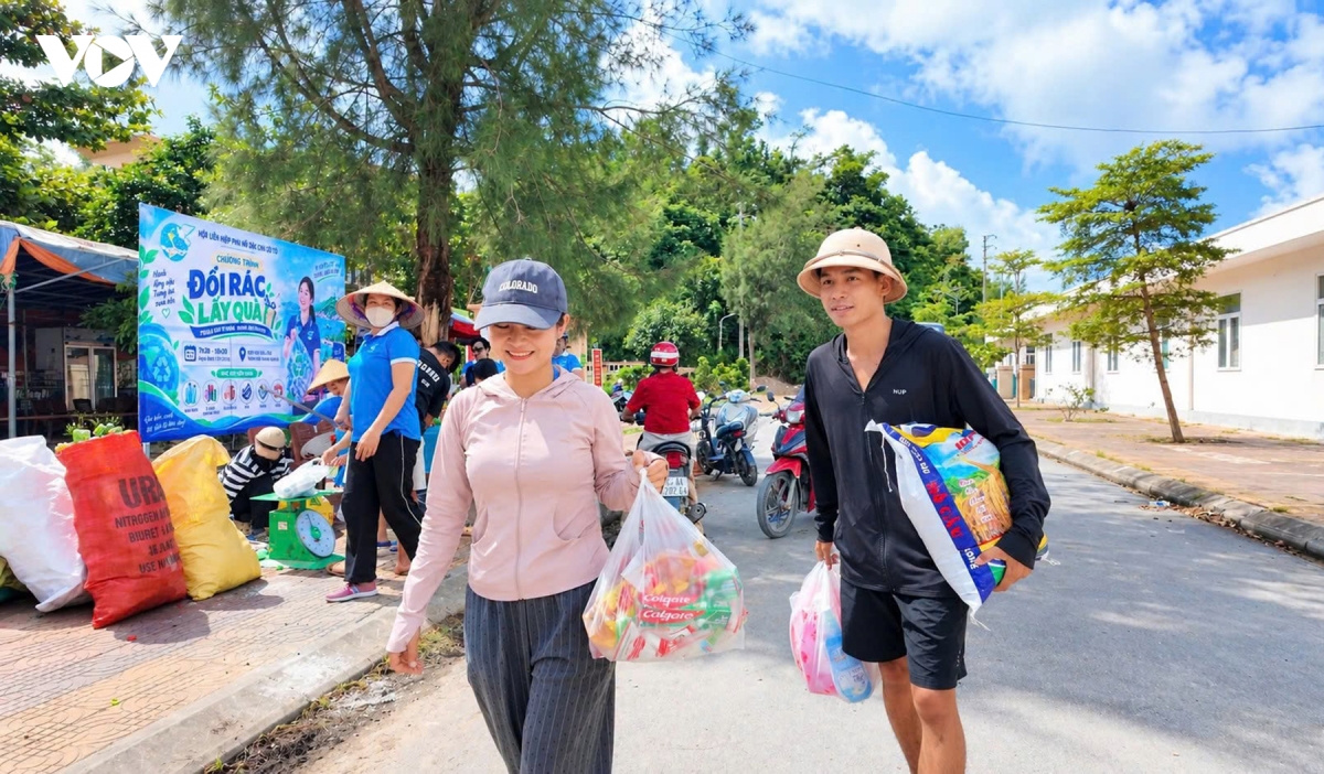 giu sach bien co to quang ninh tu gian bep toi khoang tau hinh anh 1