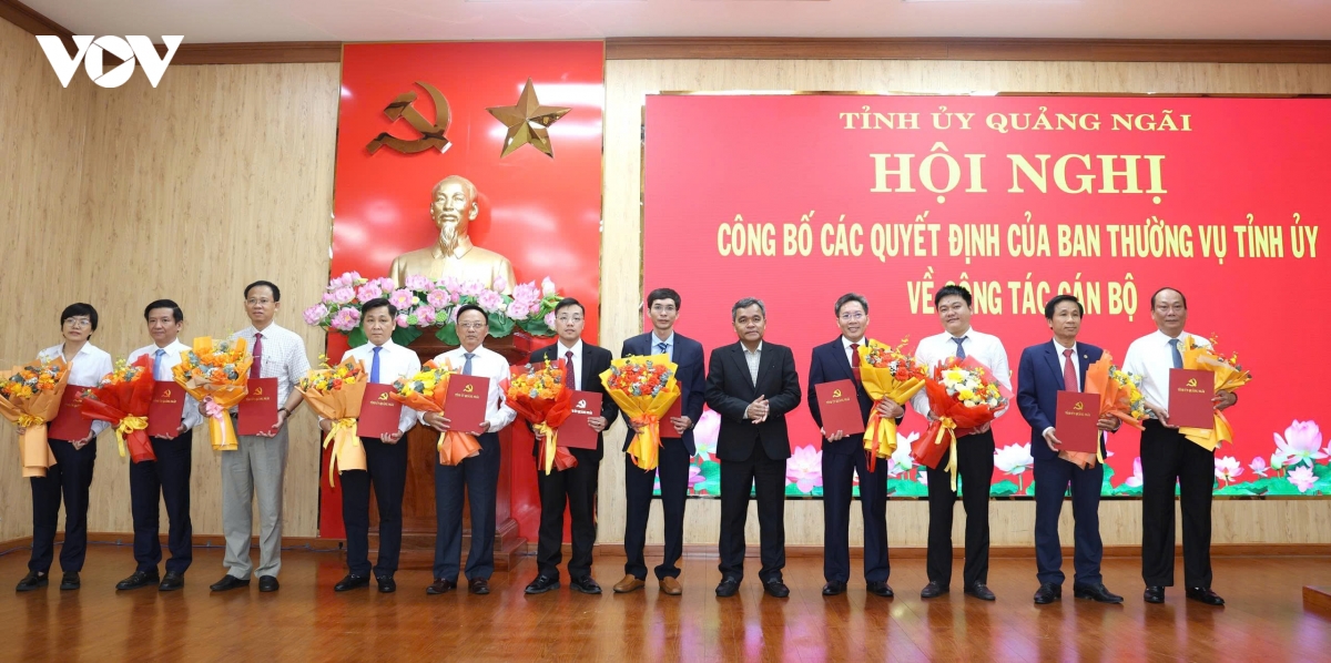 Quảng Ngãi điều động, luân chuyển nhiều cán bộ sở, ngành, địa phương