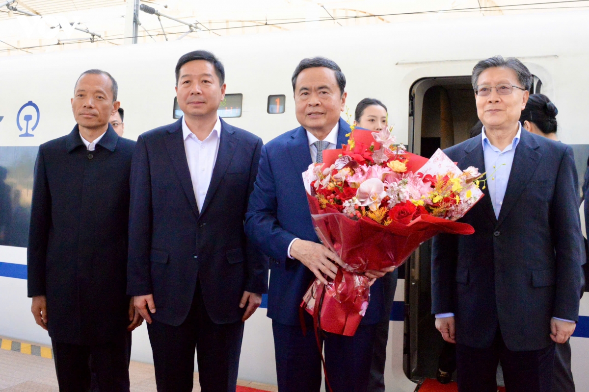 chu tich quoc hoi tham va lam viec tai thiem tay, trung quoc hinh anh 2