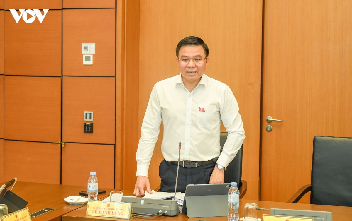 bo truong le manh hung sua luat Dien luc, thao go diem nghen dau tu hinh anh 1