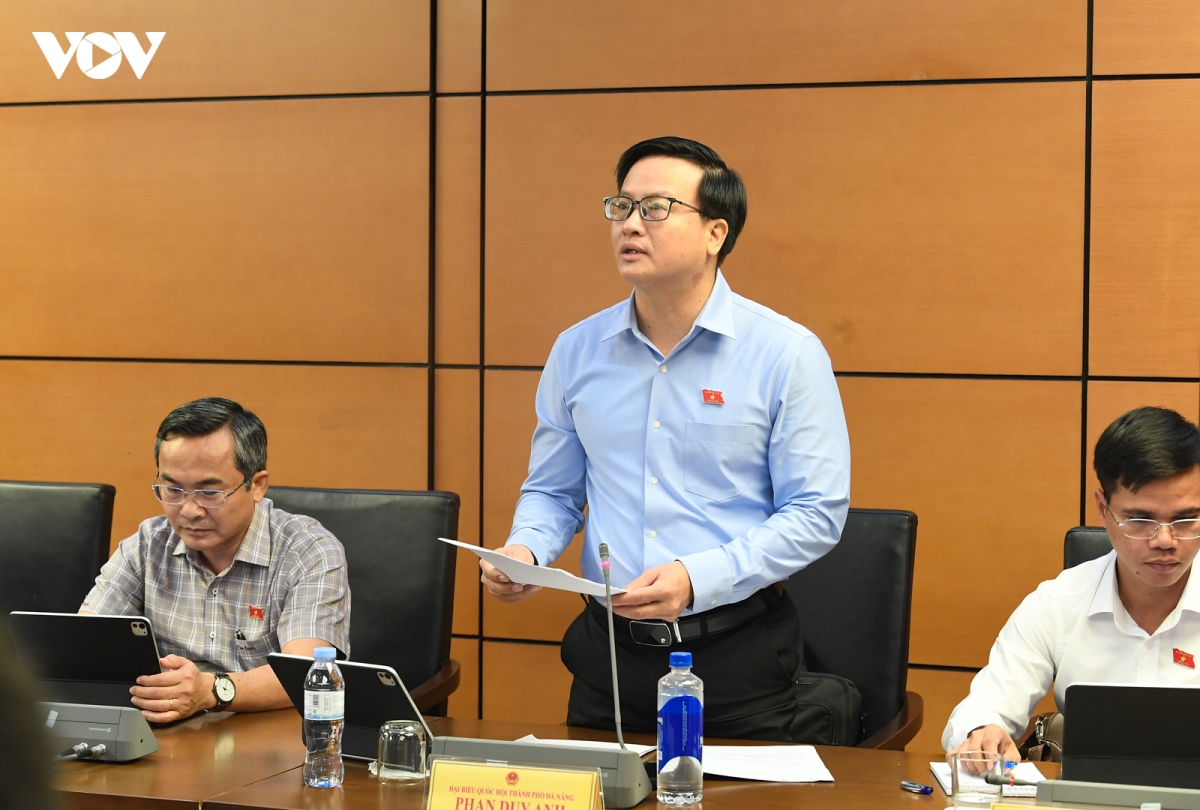Dai bieu quoc hoi neu bat cap trong thuc tien giai phong mat bang hinh anh 2
