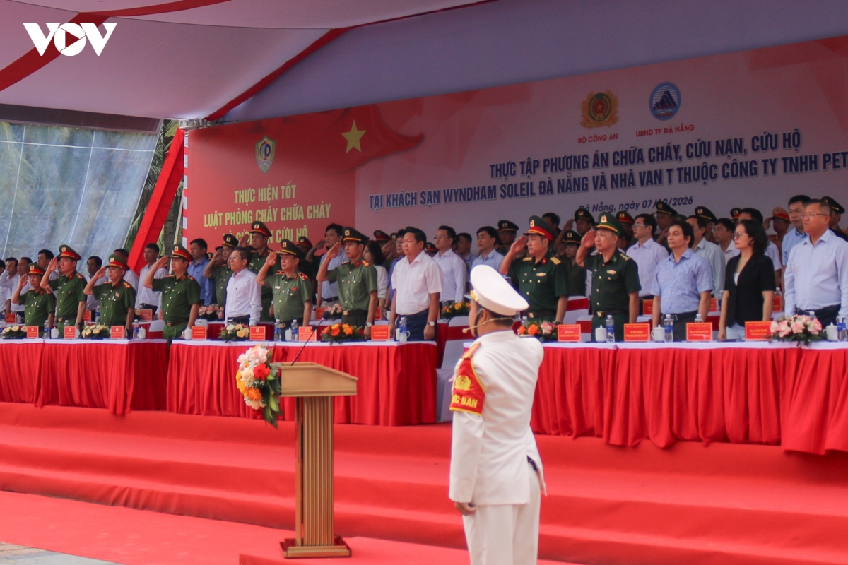 Da nang thuc tap phuong an chua chay, cuu nan, cuu ho quy mo lon hinh anh 3