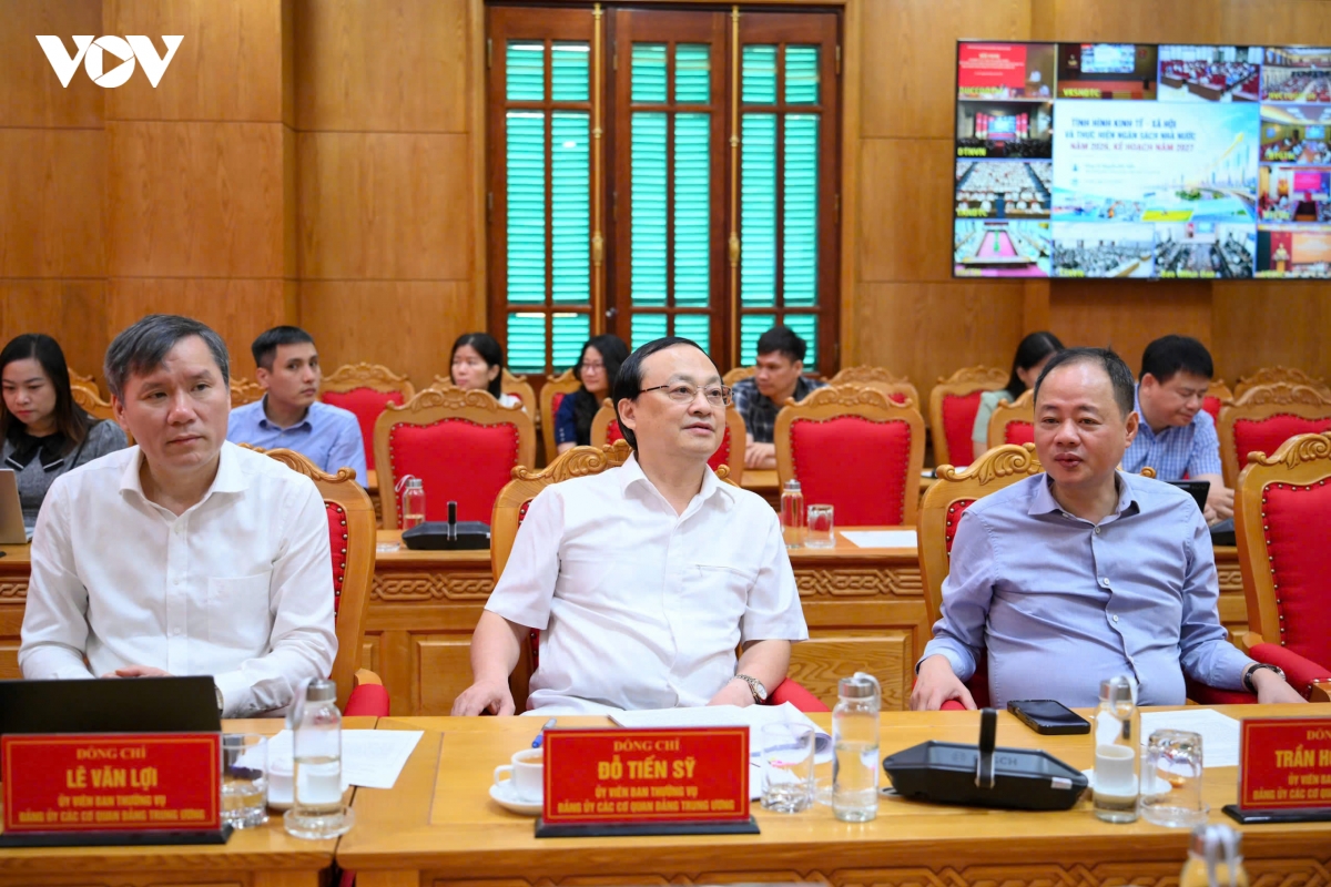 Dang uy cac co quan Dang trung uong quan triet, trien khai nghi quyet trung uong 4 hinh anh 3