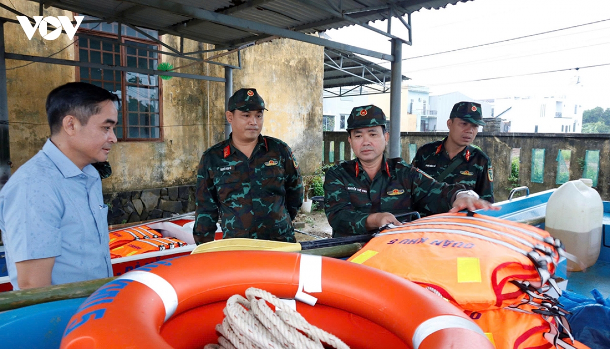 Đà Nẵng bố trí lực lượng, phương tiện ứng trực tại điểm xung yếu ứng phó mưa lũ