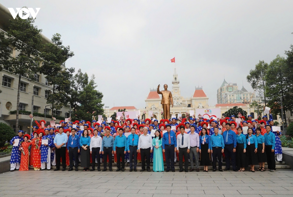 le cuoi tap the cua 52 cap doi o tp.hcm hinh anh 6