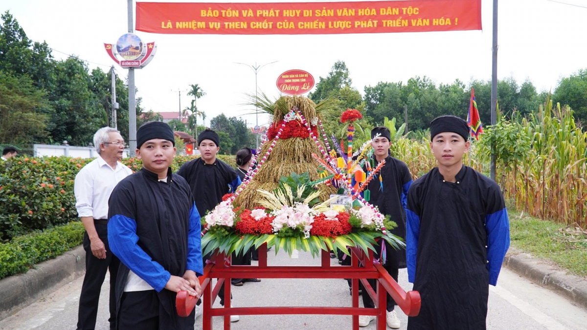 lao cai Dac sac le hoi com moi den Dong cuong nam 2026 hinh anh 8