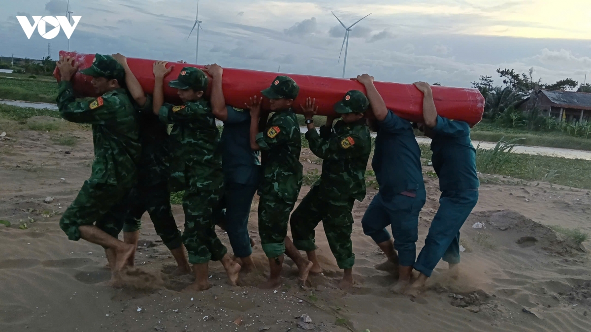 vinh long khan truong khac phuc doan de ven bien bi vo hinh anh 3