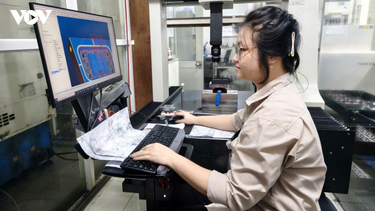 tang truong hai con so, san xuat cong nghiep tp.hcm quy iv phai tang tu 15 -16 hinh anh 2