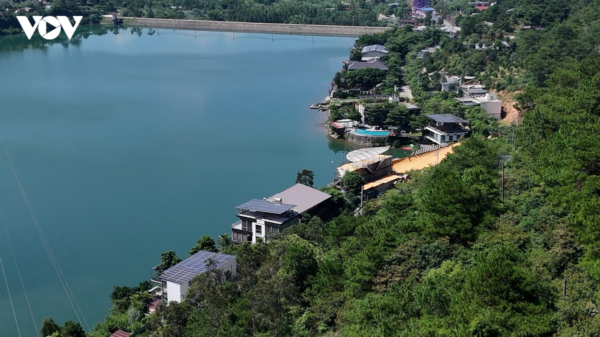 ho Dong Do vang ve sau cac dot cuong che hinh anh 2