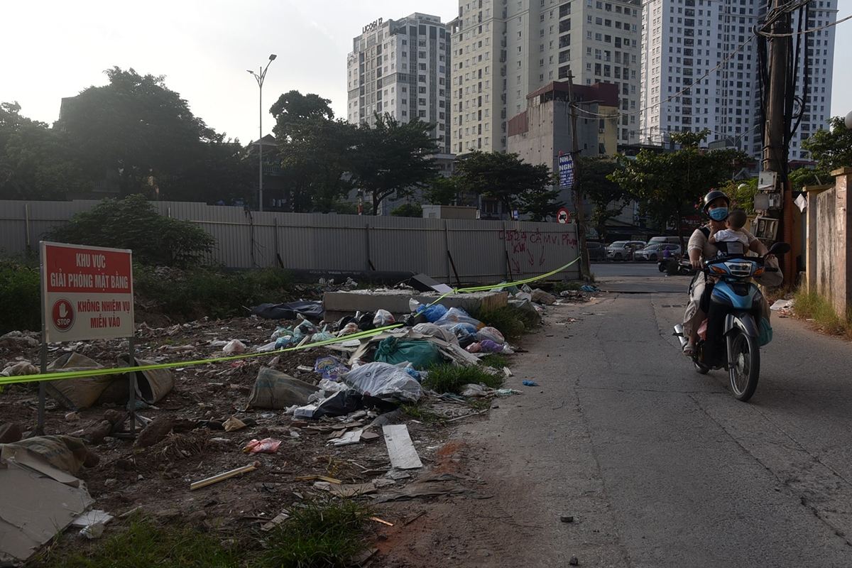 tuyen duong Dong tau giai phong thi cong cham, dan kho vi bui ban hinh anh 13