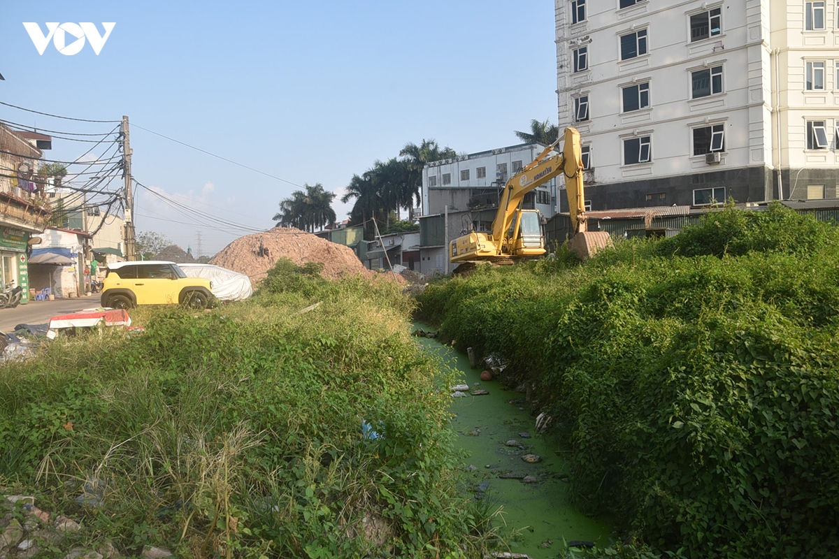 tuyen duong Dong tau giai phong thi cong cham, dan kho vi bui ban hinh anh 10