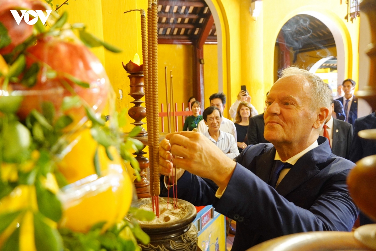 thu tuong cong hoa ba lan tham pho co hoi an hinh anh 9